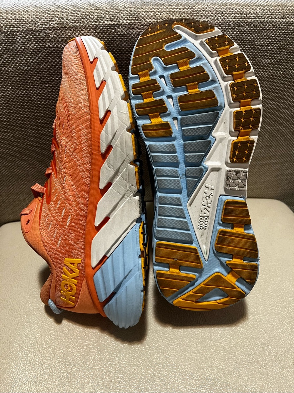 Hoka One One Gaviota 4 Coral/peach Running Shoe Women’s Size 8B - Picture 9 of 9